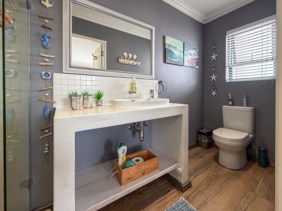 3 Bedroom Property for Sale in Blue Lagoon Western Cape